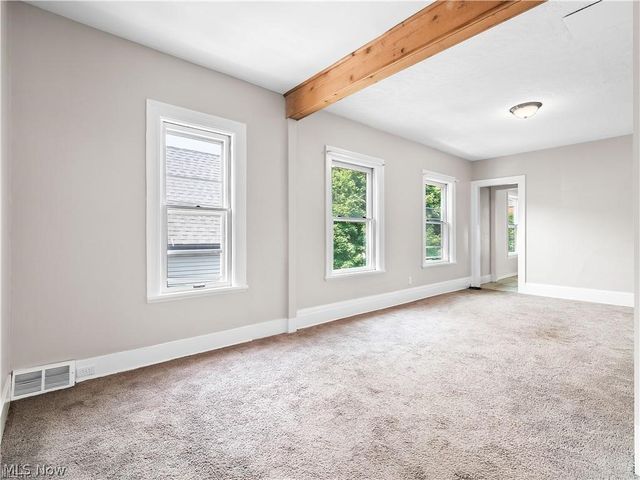 6110 W Clinton Avenue 2, Cleveland, OH 44102