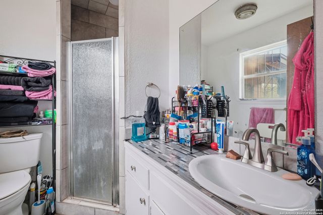 6810 twinspur, Leon Valley, TX 78238