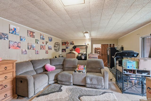 6810 twinspur, Leon Valley, TX 78238