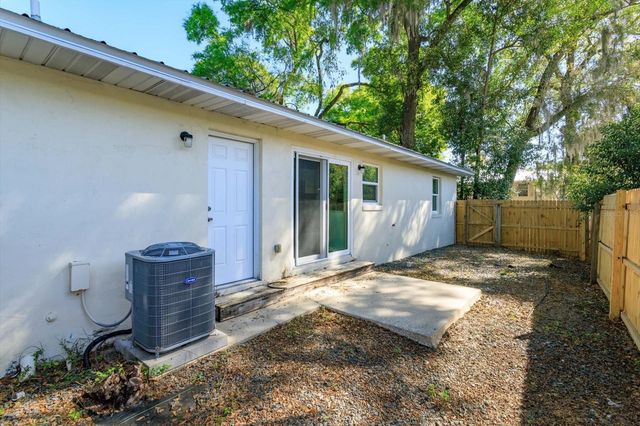 302 BALLARD AVENUE, Deland, FL 32724