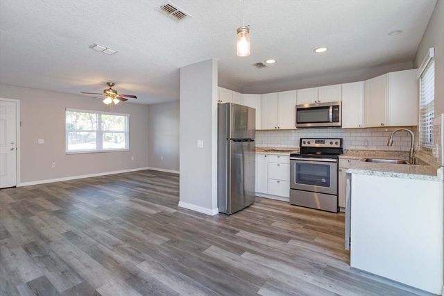 302 BALLARD AVENUE, Deland, FL 32724