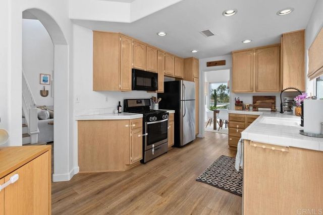 1575 Golfcrest Place, Vista, CA 92081