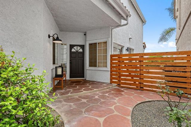1575 Golfcrest Place, Vista, CA 92081