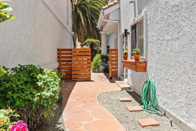 1575 Golfcrest Place, Vista, CA 92081