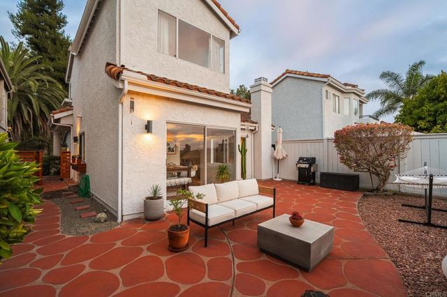 1575 Golfcrest Place, Vista, CA 92081