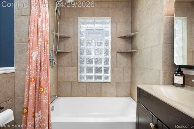 465 Pearson Street, Ferndale, MI 48220