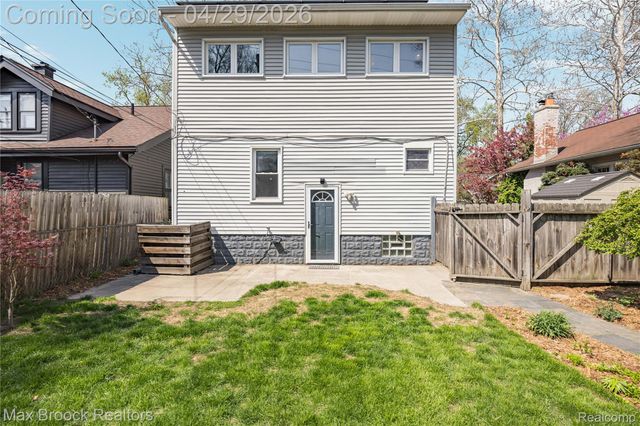 465 Pearson Street, Ferndale, MI 48220