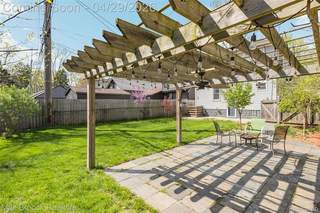 465 Pearson Street, Ferndale, MI 48220