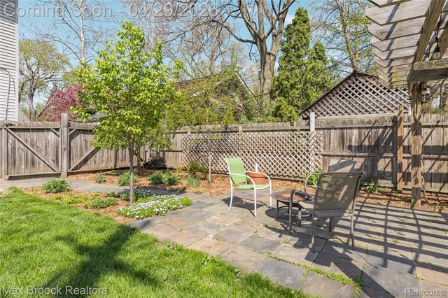 465 Pearson Street, Ferndale, MI 48220