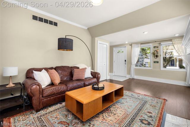 465 Pearson Street, Ferndale, MI 48220