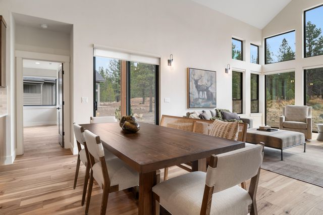 18257 Forestbrook Lp 24, Bend, OR 97707