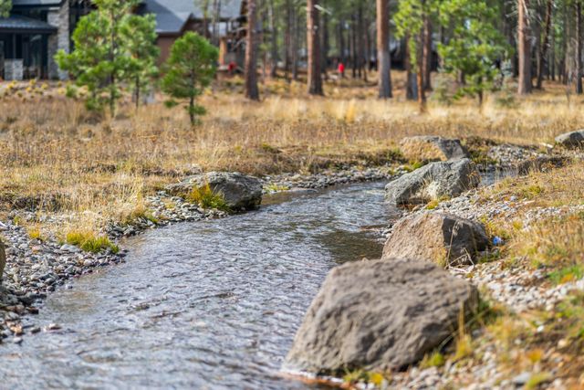 18257 Forestbrook Lp 24, Bend, OR 97707