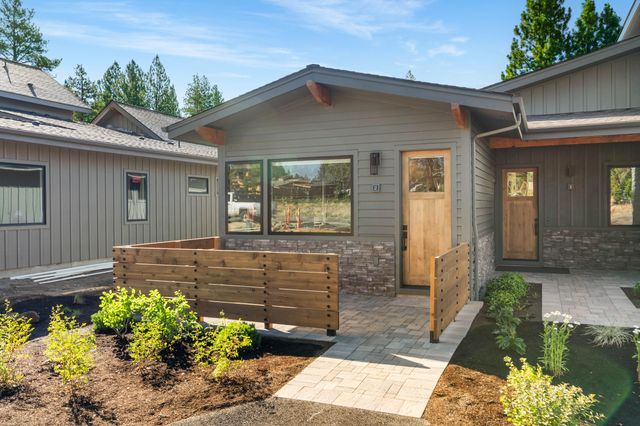 18257 Forestbrook Lp 24, Bend, OR 97707