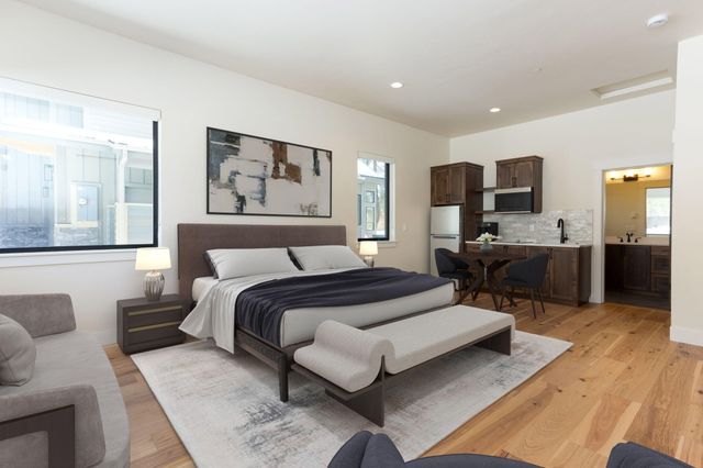 18257 Forestbrook Lp 24, Bend, OR 97707