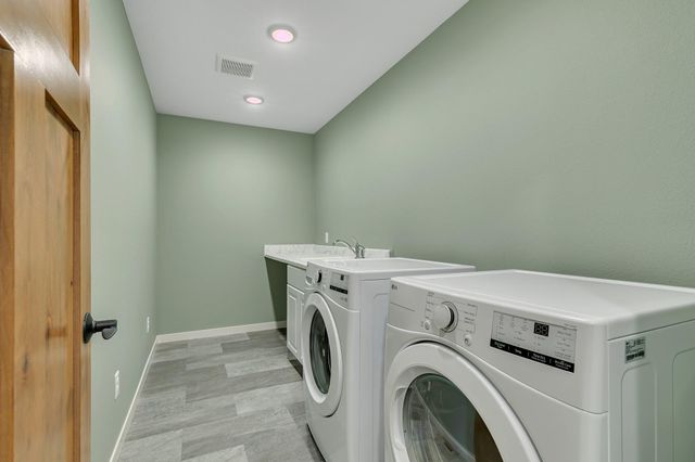 6624 Captains Circle NW, Sauk Rapids, MN 56379