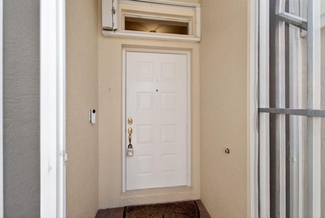 10732 Royal Caribbean Circle, Boynton Beach, FL 33437