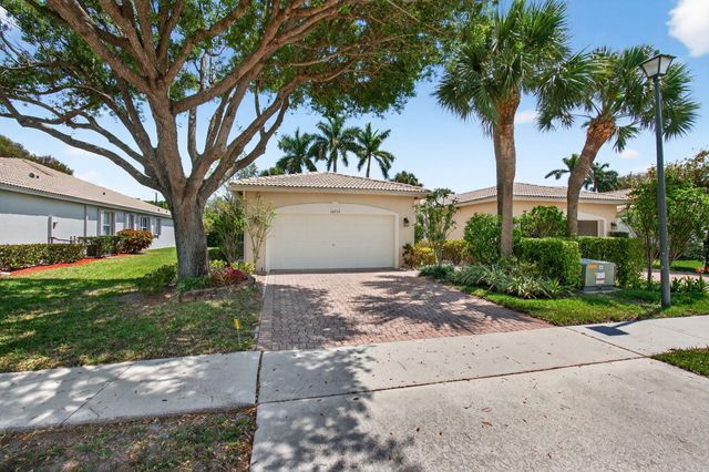 10732 Royal Caribbean Circle, Boynton Beach, FL 33437