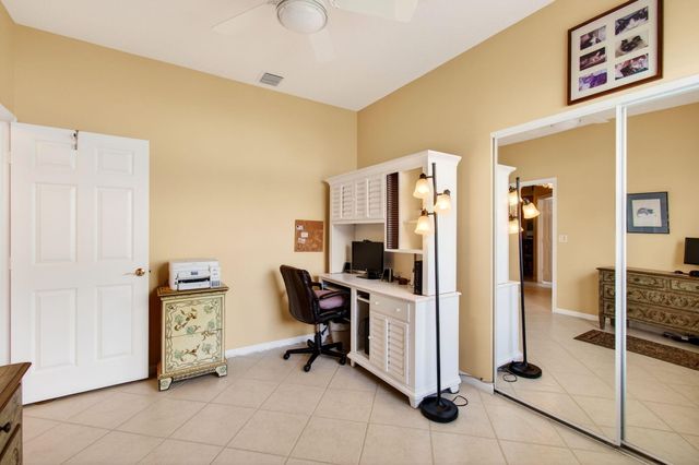 10732 Royal Caribbean Circle, Boynton Beach, FL 33437