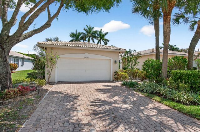 10732 Royal Caribbean Circle, Boynton Beach, FL 33437