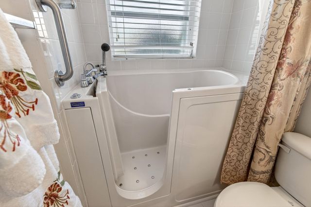 10732 Royal Caribbean Circle, Boynton Beach, FL 33437