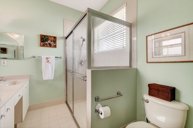 10732 Royal Caribbean Circle, Boynton Beach, FL 33437