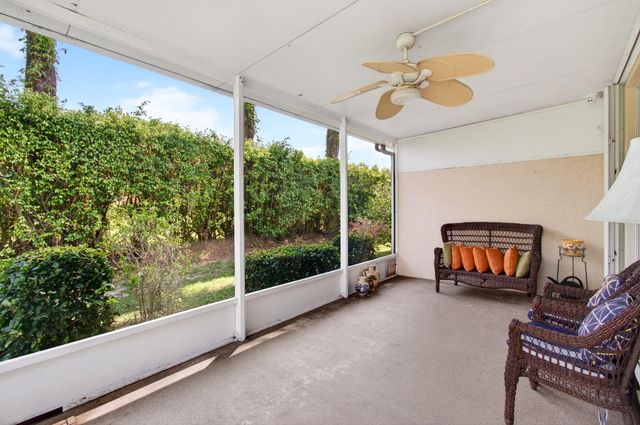 10732 Royal Caribbean Circle, Boynton Beach, FL 33437