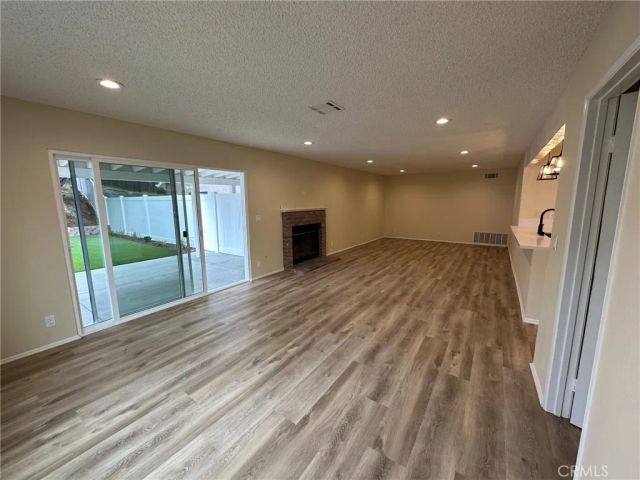 1155 Currier Avenue, Simi Valley, CA 93065