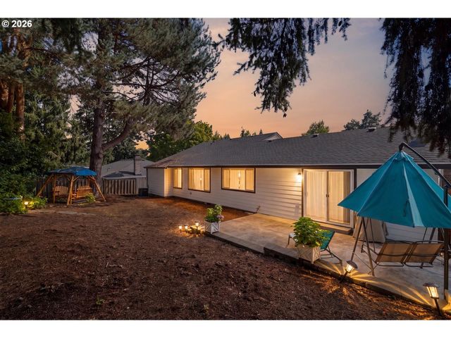 11495 Sw SPRINGWOOD Dr, Tigard, OR 97223