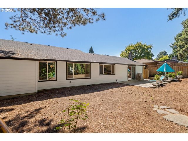 11495 Sw SPRINGWOOD Dr, Tigard, OR 97223
