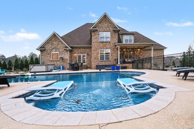 5418 Stonewood Dr, Smyrna, TN 37167