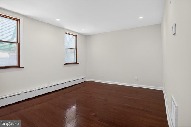 933 FERNON ST, Philadelphia, PA 19148