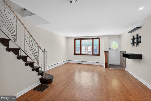 933 FERNON ST, Philadelphia, PA 19148