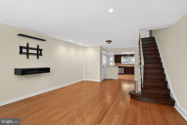933 FERNON ST, Philadelphia, PA 19148
