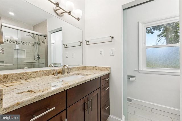 22810 RIDGE RD, Germantown, MD 20876