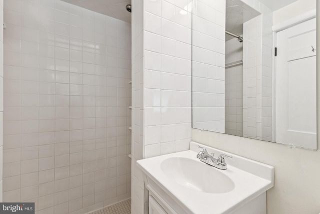 22810 RIDGE RD, Germantown, MD 20876