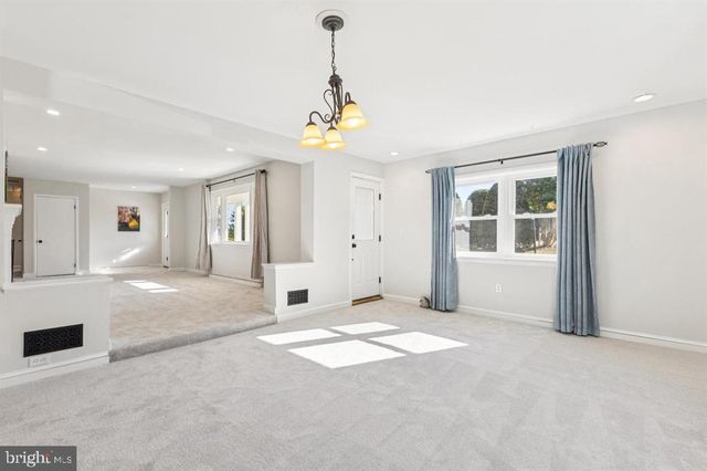 22810 RIDGE RD, Germantown, MD 20876