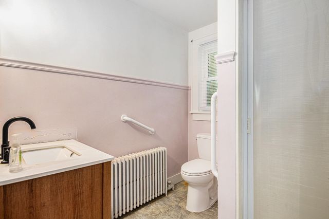 904 S 7Th Street, Goshen, IN 46526