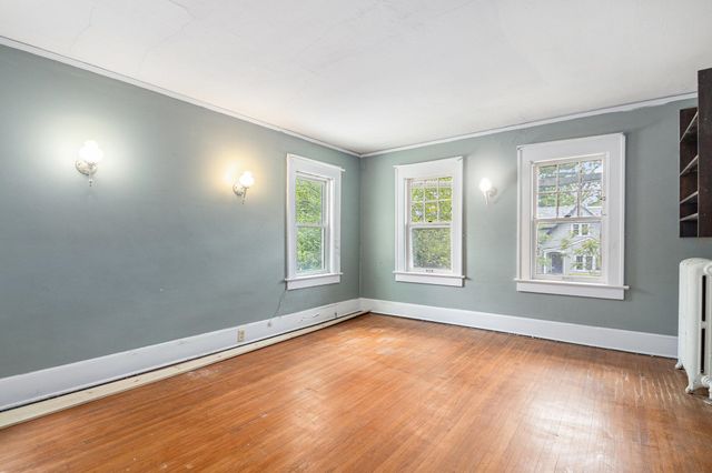 904 S 7Th Street, Goshen, IN 46526