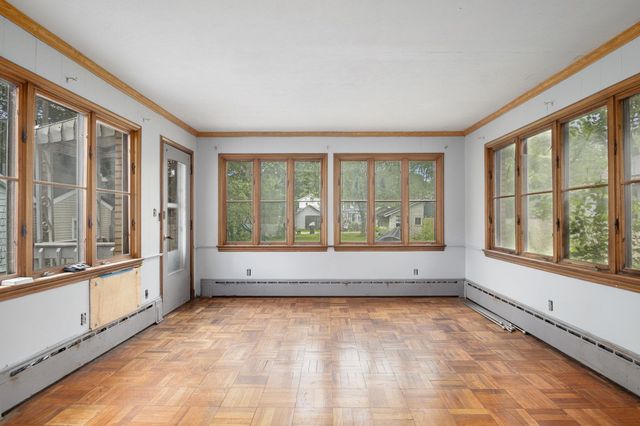 904 S 7Th Street, Goshen, IN 46526