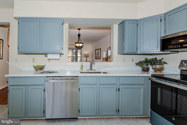 1635 HOWARD CHAPEL CT, Crofton, MD 21114