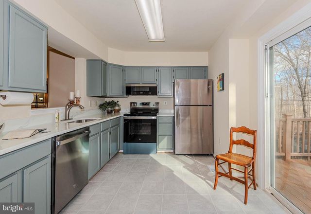 1635 HOWARD CHAPEL CT, Crofton, MD 21114