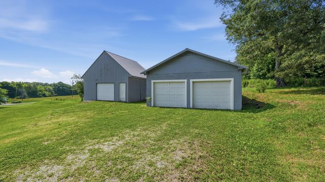 469 Fred Cooper Rd, Mcminnville, TN 37110