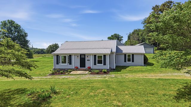 469 Fred Cooper Rd, Mcminnville, TN 37110