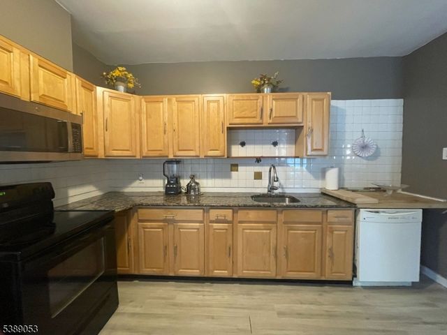 206 Bathgate Ave, South Bound Brook Boro, NJ 08880