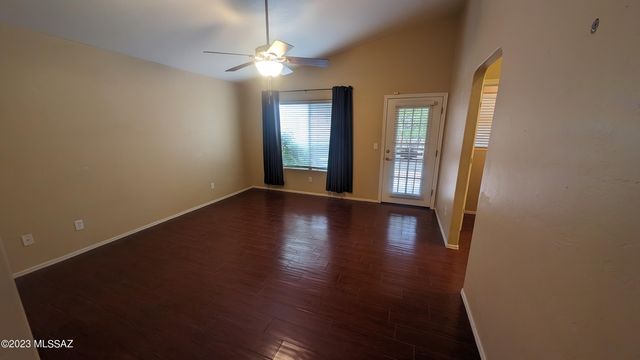 2520 W Tom Watson Drive, Tucson, AZ 85742