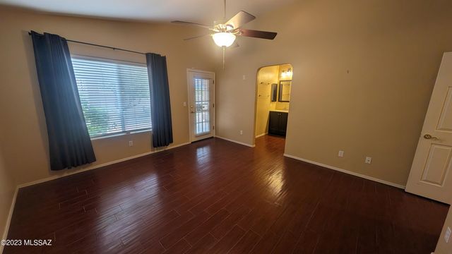 2520 W Tom Watson Drive, Tucson, AZ 85742