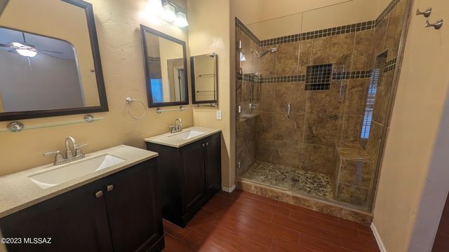 2520 W Tom Watson Drive, Tucson, AZ 85742