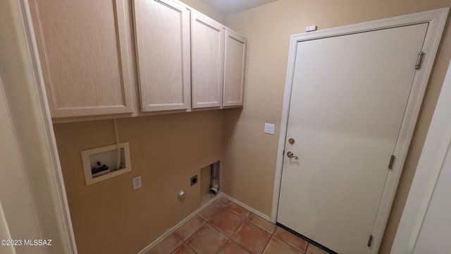2520 W Tom Watson Drive, Tucson, AZ 85742