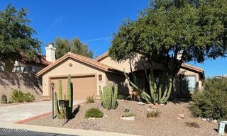 2520 W Tom Watson Drive, Tucson, AZ 85742