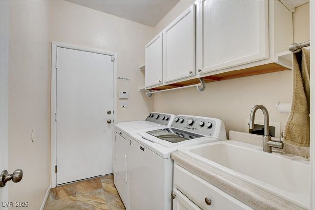 7821 Smokerise Court, Las Vegas, NV 89131